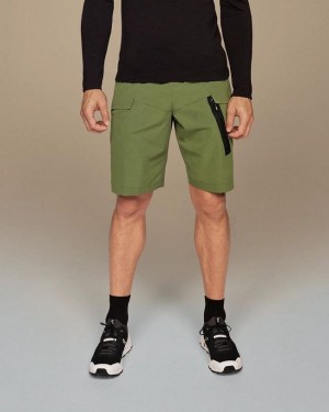 Men's On Running Explorer Shorts Olive | PH_ON8114